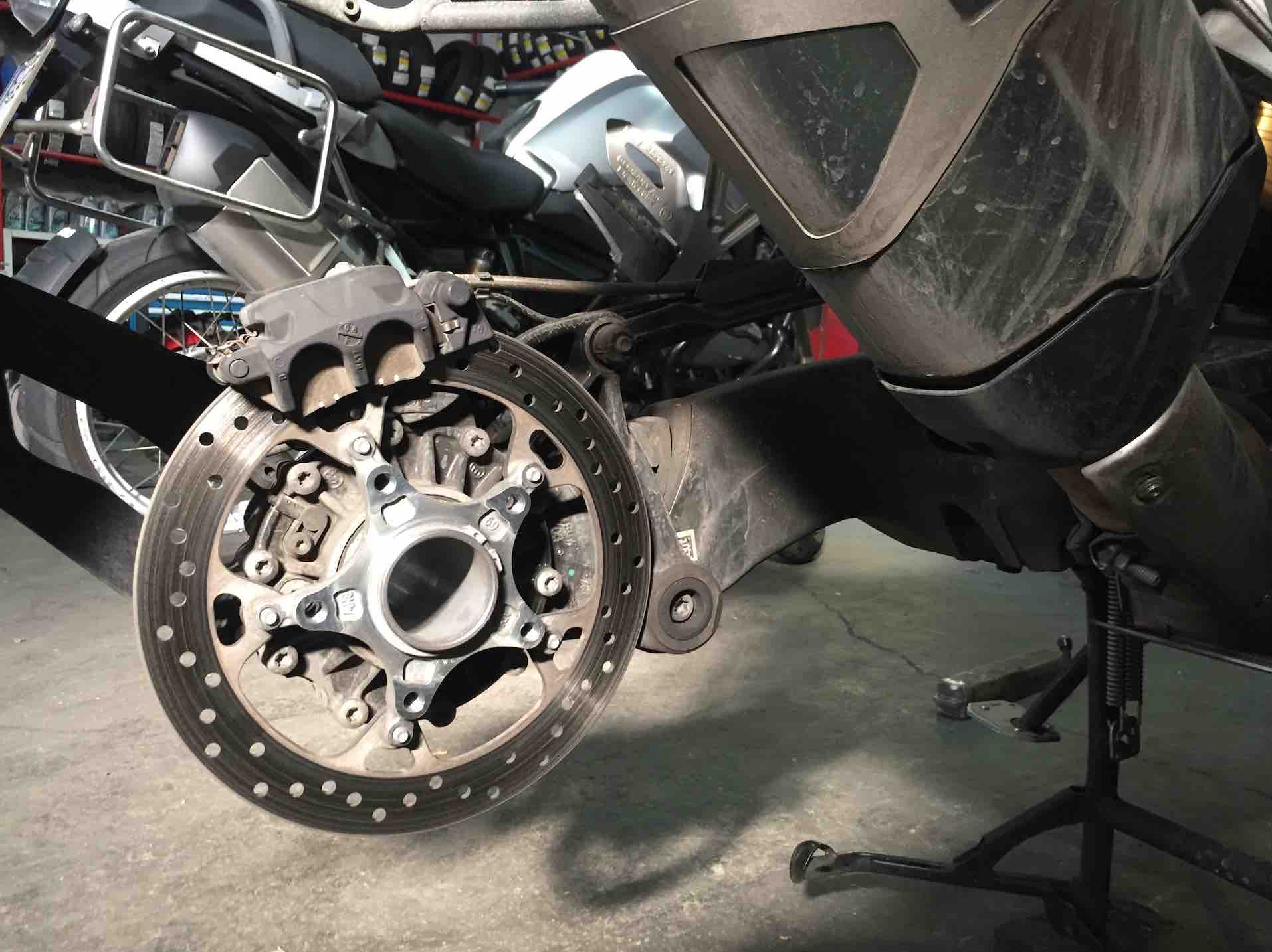 NORUEGA EN MOTO. RUEDAS CAMBIADAS